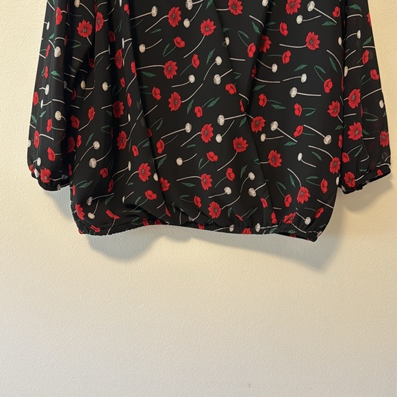 ASTR Surplice Top Womens Medium Floral Dark Feminine Work Office Career Red Blk - Picture 5 of 11